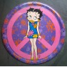 plaque betty boop peace robe a fleur rare tole rond pin up