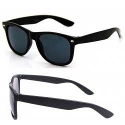 lunette de soleil style année 50 verre noir classique homme