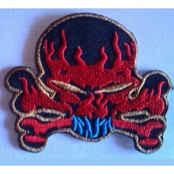 patch-crane-rouge-flammes-ecusson-thermocollant-biker-rock