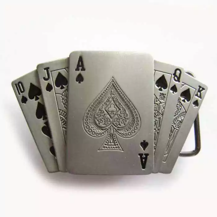 boucle de ceinture jeux de carte + briquet petrole poker