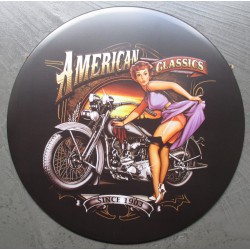 plaque pin up  robe violette moto americaine american classic tole ronde 30cm  deco us