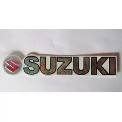 sticker moto suzuki aspect metal 14.5 x2.5 cm  autocollant avec des reflets métalique