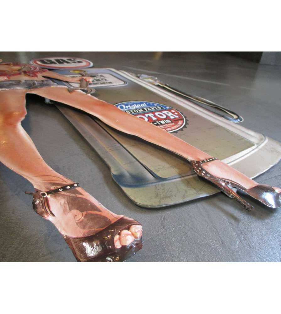 Plaque Métal Pin-up Girl Moto – Style Rétro Garage – 80 X 43 Cm – Neuf, Pour Déco Atelier, Bar
