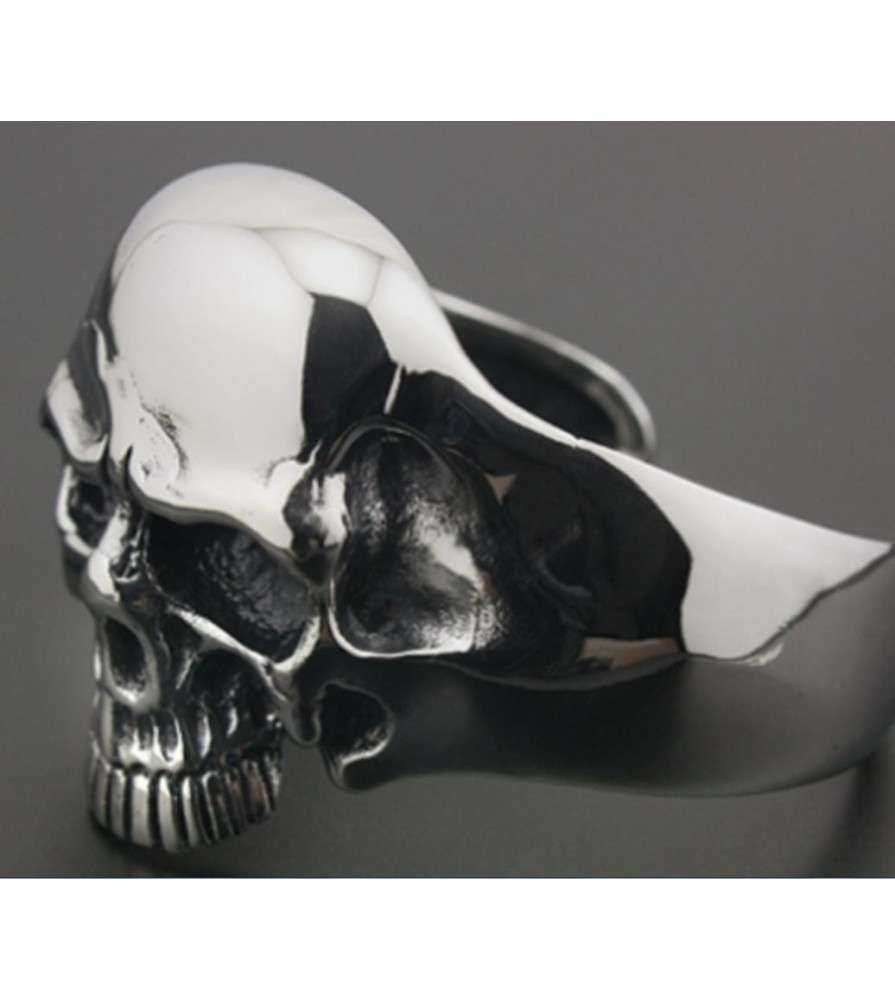 Pendentif gothique tête de mort gueule ouverte avec crocs - Sina Bijoux Pendentif gothique tête de mort gueule ouverte avec crocs - Sina Bijoux