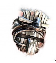 bague tiki qui tire la langue